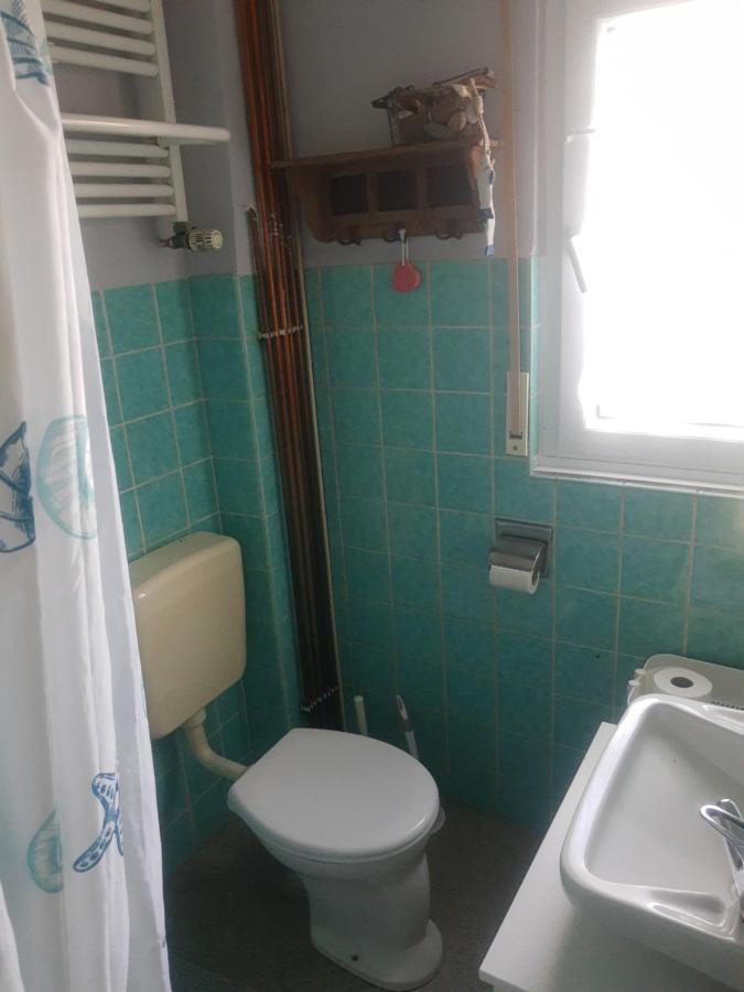 Gartenzimmer Mit Strassenbahn Zu Dom Und Messe Cologne Extérieur photo