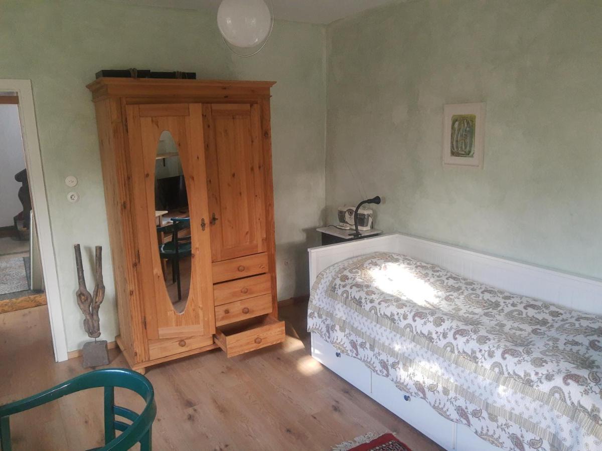 Gartenzimmer Mit Strassenbahn Zu Dom Und Messe Cologne Extérieur photo